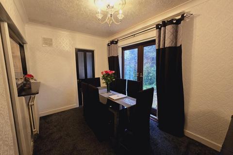 2 bedroom detached bungalow for sale, Canford Drive, Bradford, BD15