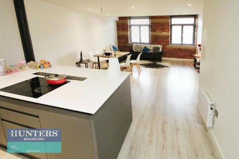 2 bedroom apartment for sale, REF TN - Conditioning House, Cape Street, Bradford, West Yorkshire, BD1 4QZ