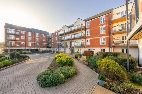 1 bedroom retirement property for sale, Apartment 15 at Albert Court 345 Reading Road, Henley-on-Thames RG9