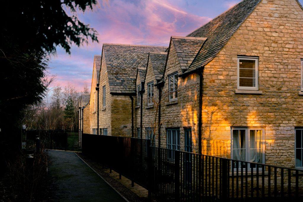 Hawkesbury Place, Stow-on-the-wold - Rear...