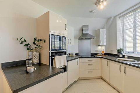 1 bedroom retirement property for sale, Apartment 37 at Hawkesbury Place Fosseway, Stow-on-the-Wold GL54