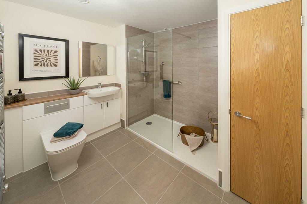 Ensuite with additional storage cupboard