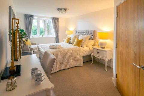 2 bedroom retirement property for sale, Apartment 16 at Heathlands Beaconsfield Road, Farnham Common SL2