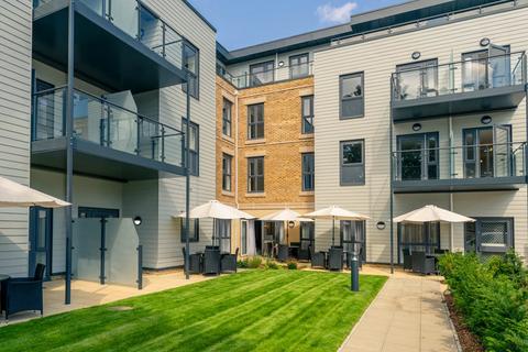 1 bedroom retirement property for sale, Apartment 19 at Campbell House 24 Queens Road, Weybridge KT13