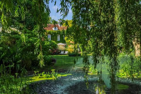 2, Theydon Priory Coopersale Lane, Theydon Garnon, Epping, CM16 7NU