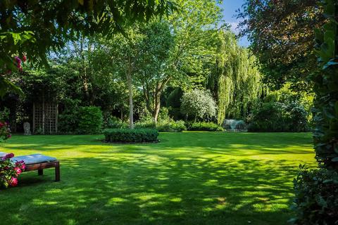 2, Theydon Priory Coopersale Lane, Theydon Garnon, Epping, CM16 7NU