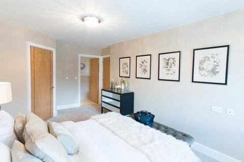 2 bedroom retirement property for sale, Apartment 39 at Goldwyn House Studio Way, Borehamwood WD6