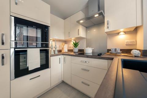 1 bedroom retirement property for sale, Apartment 28 at Goldfinch House Outwood Lane, Chipstead CR5