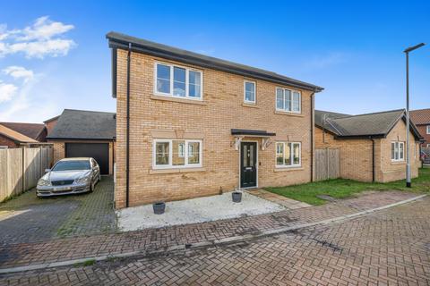 3 bedroom detached house for sale, Hicfield Road, Beck Row, Bury St Edmunds, IP28