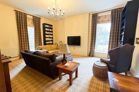 2 bedroom apartment for sale, Park Road, Buxton