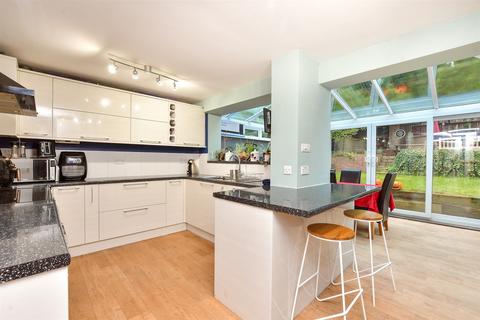 3 bedroom link detached house for sale, Millbrook Close, Maidstone, Kent