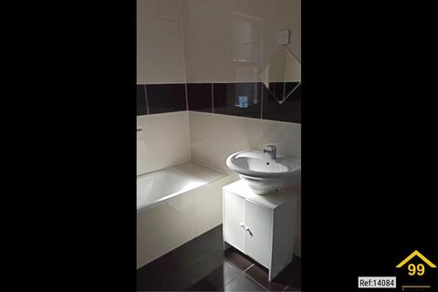 3 bedroom maisonette for sale, Coventry Road, Ilford, Essex, IG1