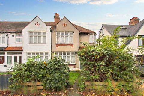 3 bedroom end of terrace house for sale, Eden Park Avenue, Beckenham