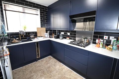 3 bedroom house for sale, London, NW9