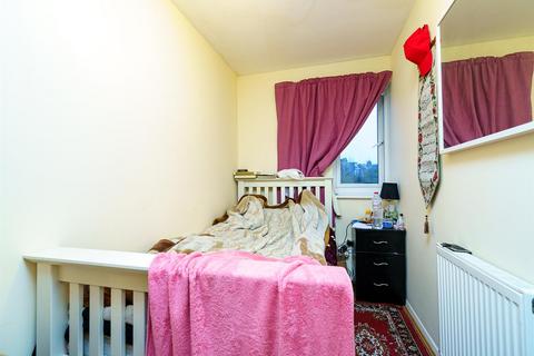 2 bedroom flat for sale, London, NW10