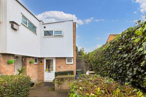 3 bedroom end of terrace house for sale, Uplands Court, Greenview Avenue