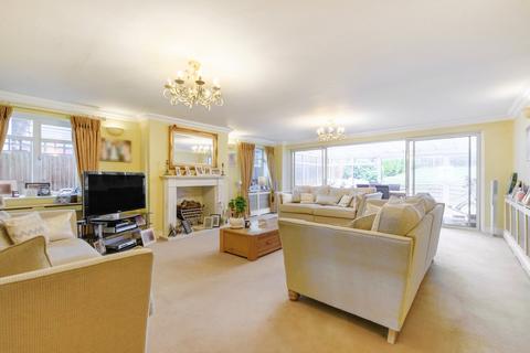 4 bedroom detached house for sale, Blackfen Road, Sidcup, DA15