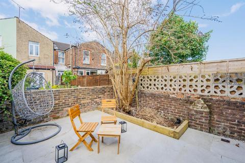 5 bedroom end of terrace house for sale, Westfield Road, Southsea