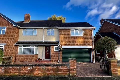 4 bedroom semi-detached house for sale, Pine Grove, Darlington