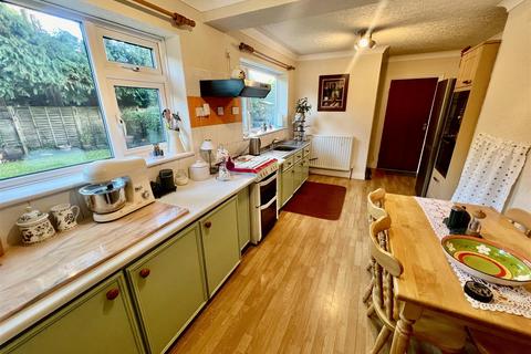 3 Pine Grove, Darlington, DL3 8JF