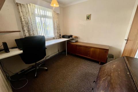 3 Pine Grove, Darlington, DL3 8JF