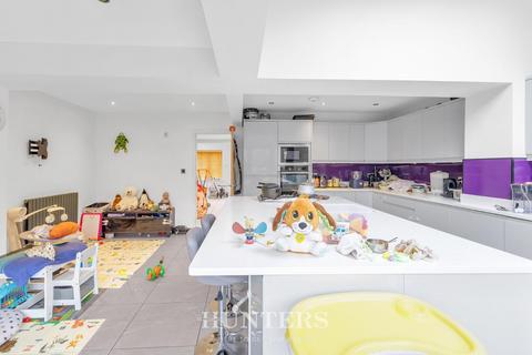 36 Armitage Close, Middleton, Manchester, M24 4PA