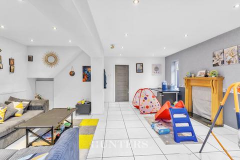 36 Armitage Close, Middleton, Manchester, M24 4PA