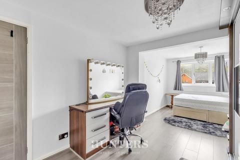 36 Armitage Close, Middleton, Manchester, M24 4PA