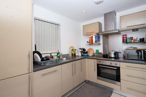 2 bedroom flat for sale, Wilmslow Road, Manchester M20