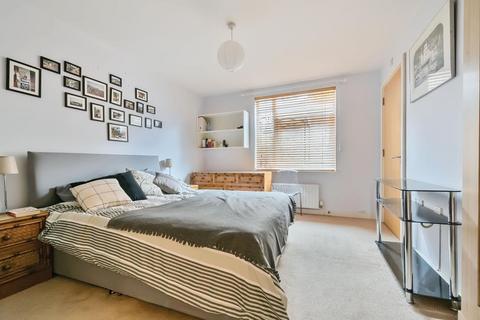 2 bedroom flat for sale, Barnet,  London,  EN5