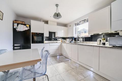 2 bedroom flat for sale, Barnet,  London,  EN5