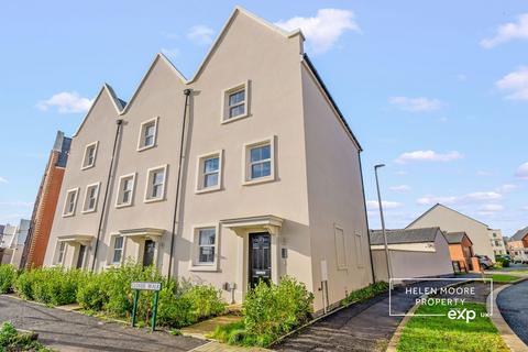 4 bedroom end of terrace house for sale, Plymouth PL9