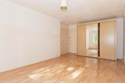 2 bedroom apartment for sale, Meadowside Court, Goring Street