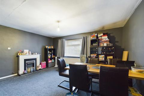 2 bedroom flat to rent, Quinton Park, Coventry CV3