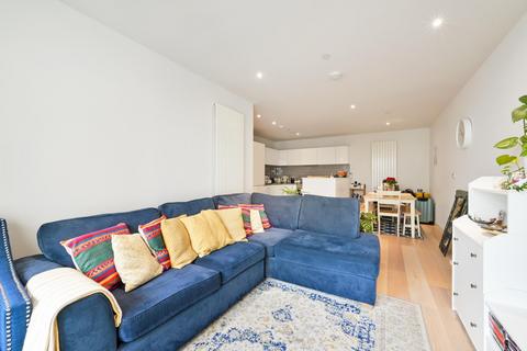 2 bedroom apartment for sale, Corsair House, Royal Wharf, E16