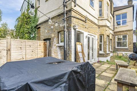 2 bedroom flat for sale, Henslowe Road, East Dulwich