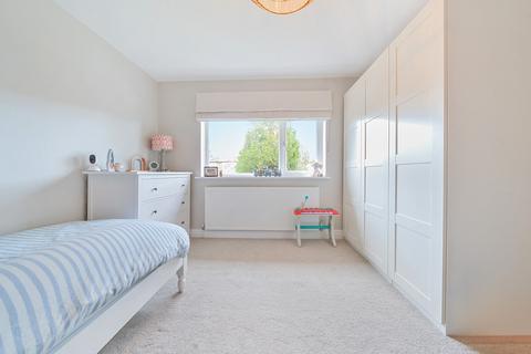 58 Acacia Avenue, Ruislip, HA4 8RG