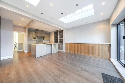 3 bedroom semi-detached house for sale, Rochester Way, London