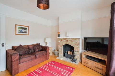 85 Albert Road, Epsom, KT17 4EQ