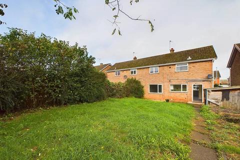 28 Cleeve Drive, Worcester, WR4 9JU