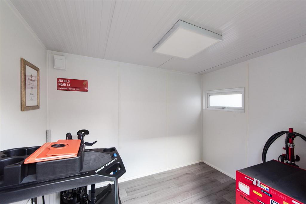 OSBORNE CLOSE, (1).jpg