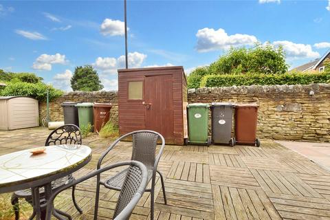 2 bedroom terraced house to rent, Salisbury Place, Calverley, Pudsey, West Yorkshire