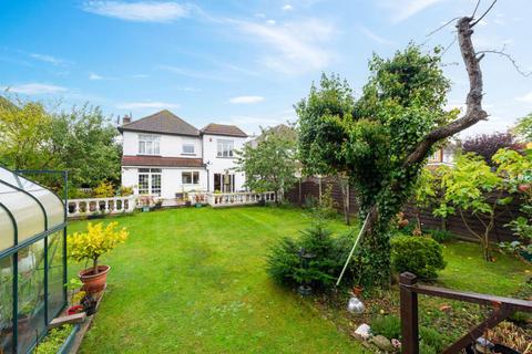 168 Marvels Lane, London, SE12 9PJ