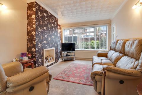 3 bedroom semi-detached house for sale, Wrenthorpe Road, Wrenthorpe, Wakefield, West Yorkshire, WF2