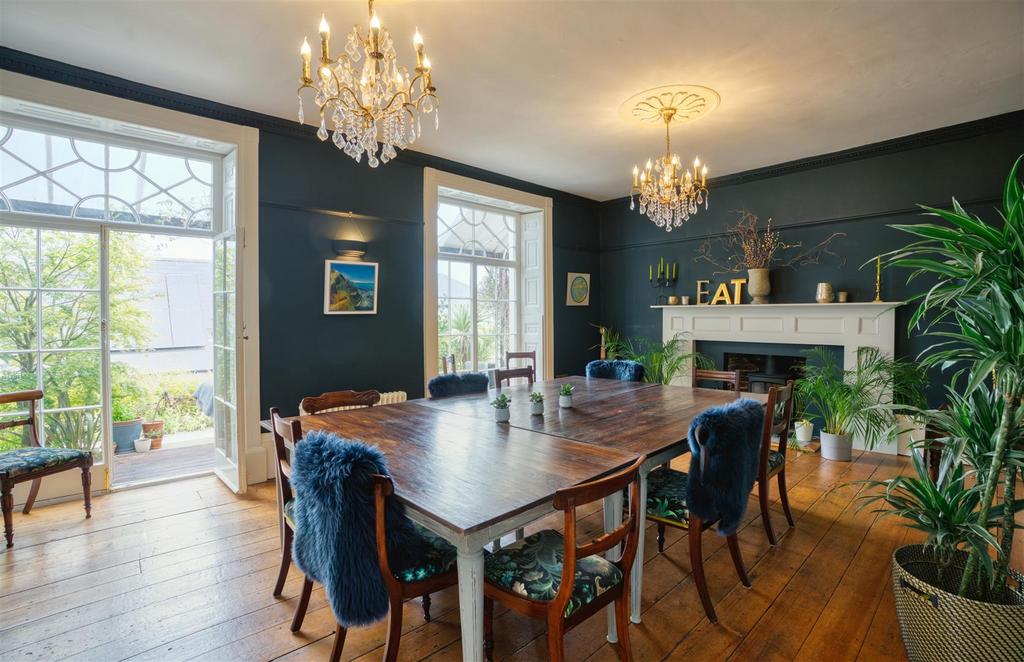 Dorset House Lyme Regis Rental Breakfast room as o