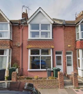 3 bedroom terraced house to rent, Avondale Road, Eastbourne