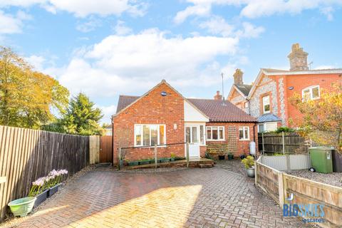 2 bedroom bungalow for sale, Nortonsfield Close, Holt, NR25