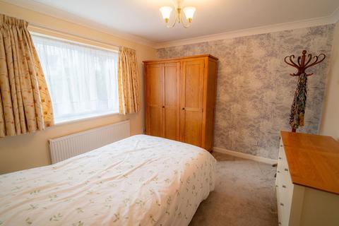 1a Cropthorne Road, Shirley, Solihull, B90 3JW