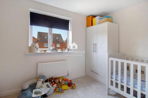 42 Christopher Garnett Chase, Stanway, Colchester, CO3 8BP