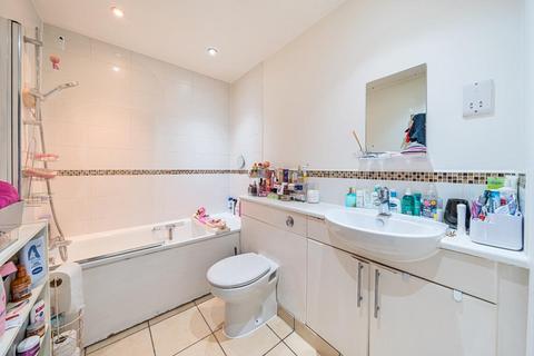 2 bedroom flat for sale, Slough,  Berkshire,  SL1